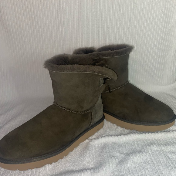 Ugg classic mini forest green size 10 - Picture 4 of 6
